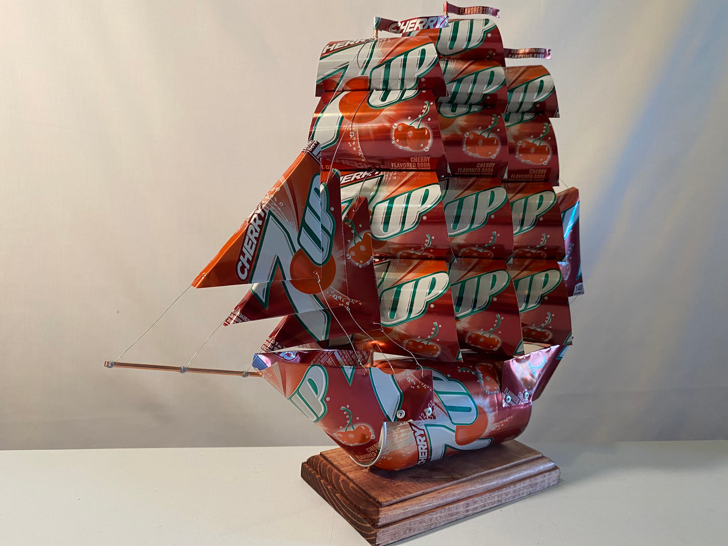 7UP Cherry Soda Can Ship