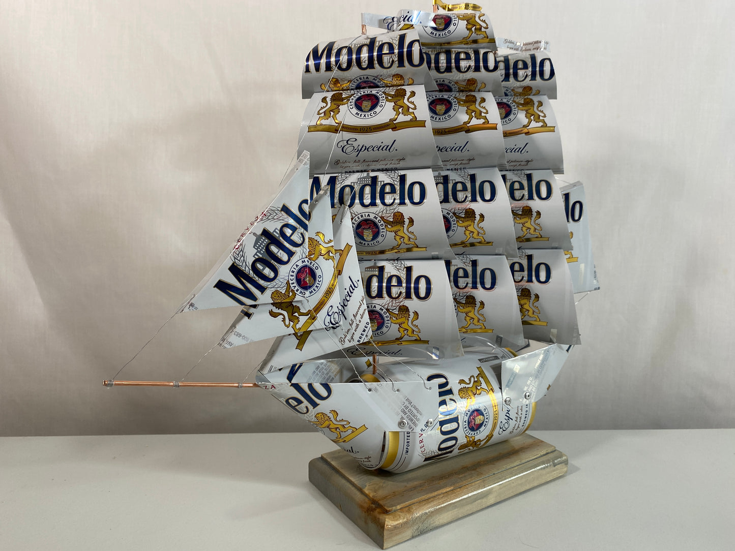 Modelo Especial Beer Can Ship
