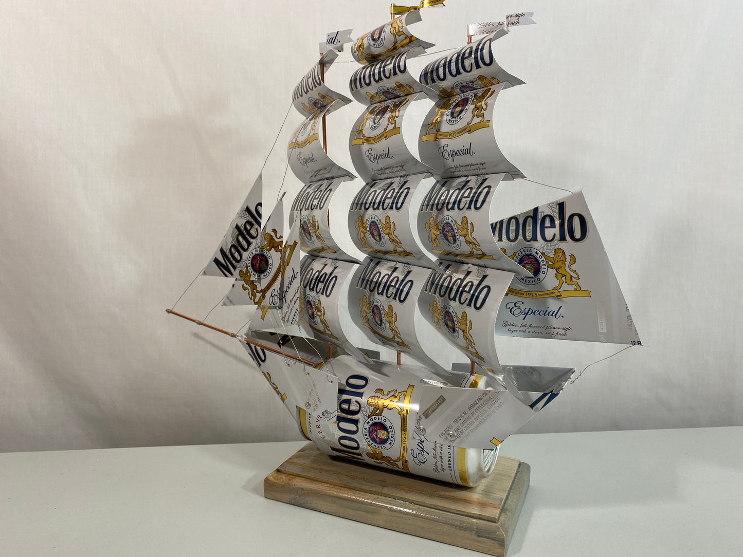 Modelo Especial Beer Can Ship