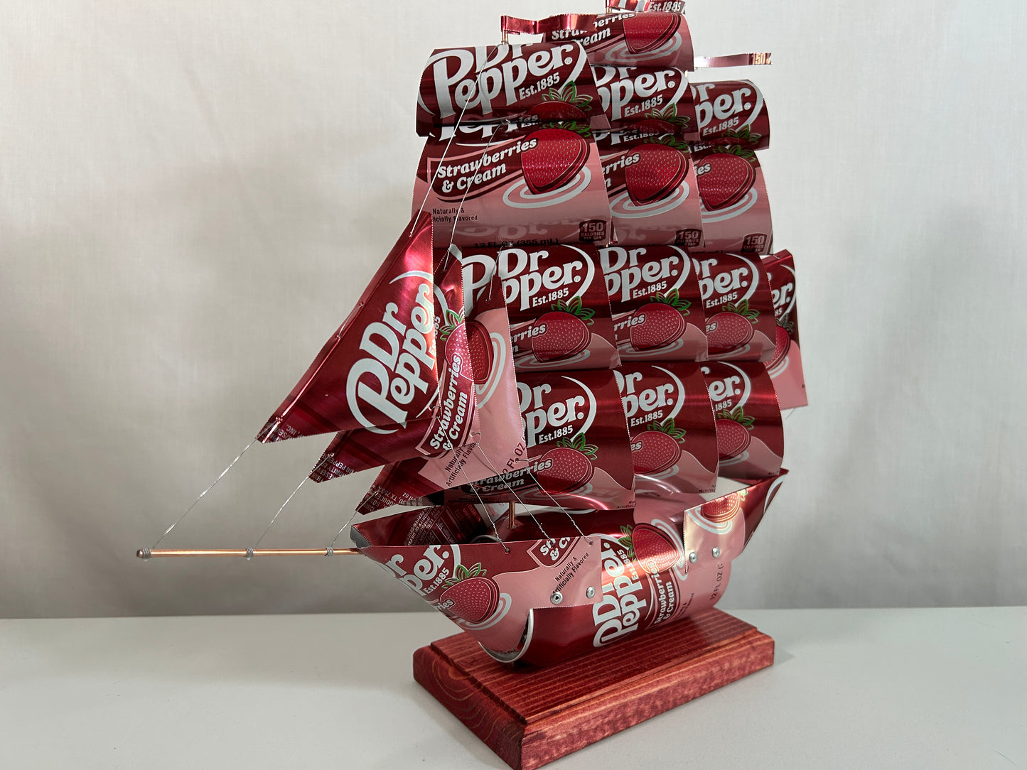 Dr Pepper Strawberries & Cream Soda Can Ship