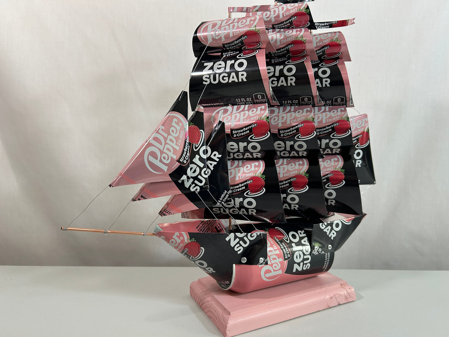 Dr Pepper Strawberries & Cream Zero Sugar Soda Can Ship