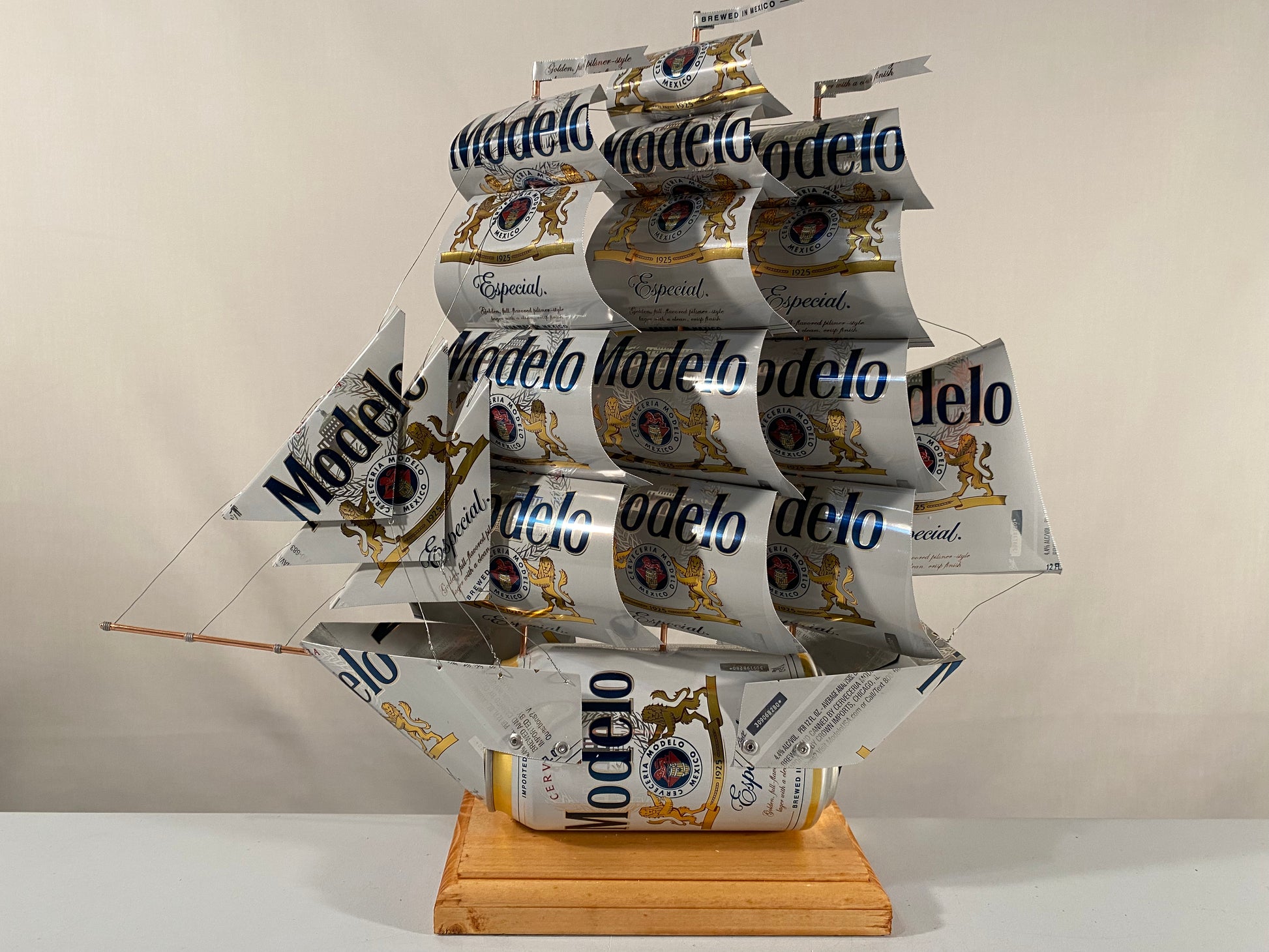 Modelo Especial Beer Can Ship