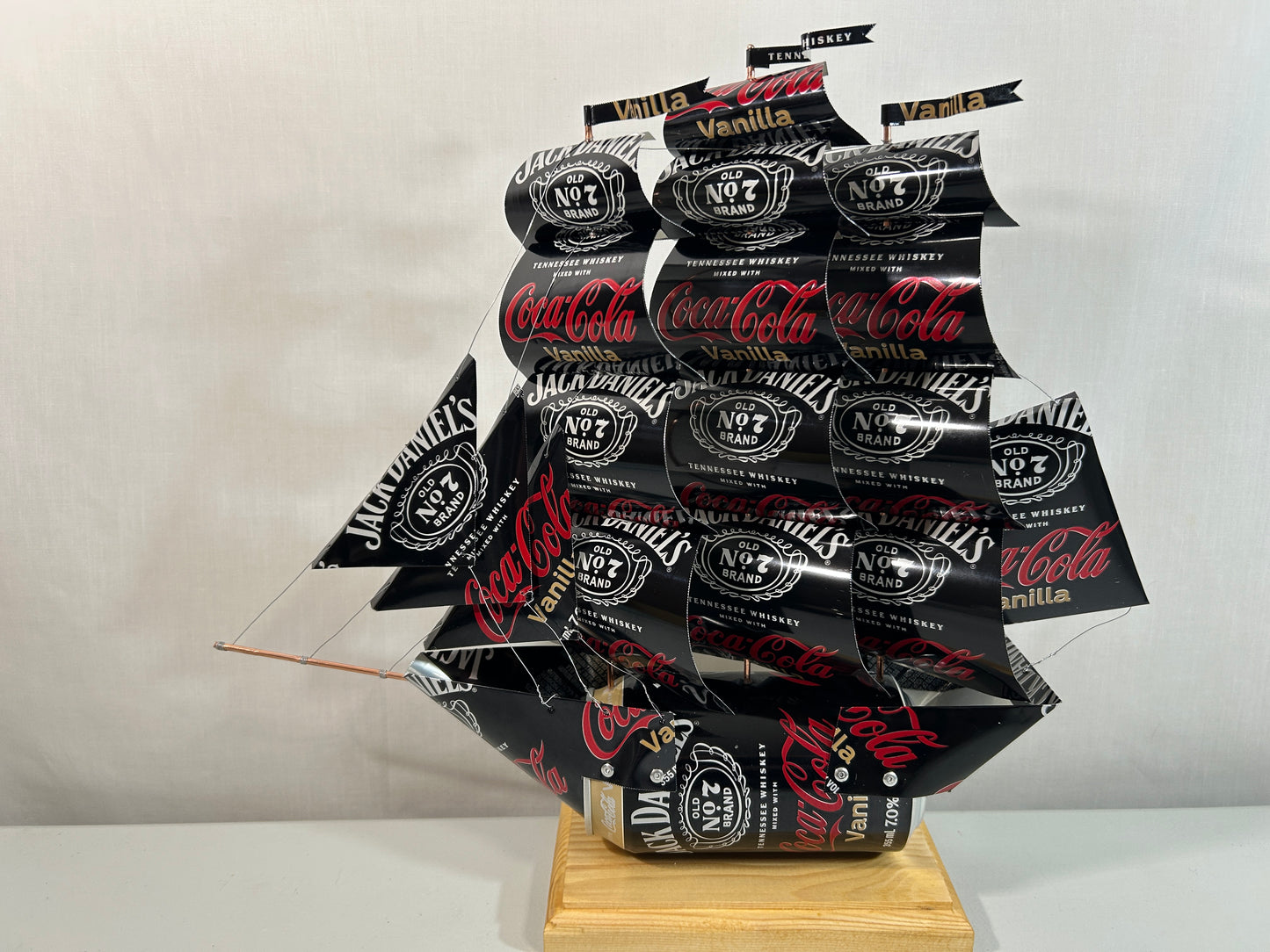 Jack Daniel's Coca-Cola Vanilla Can Ship