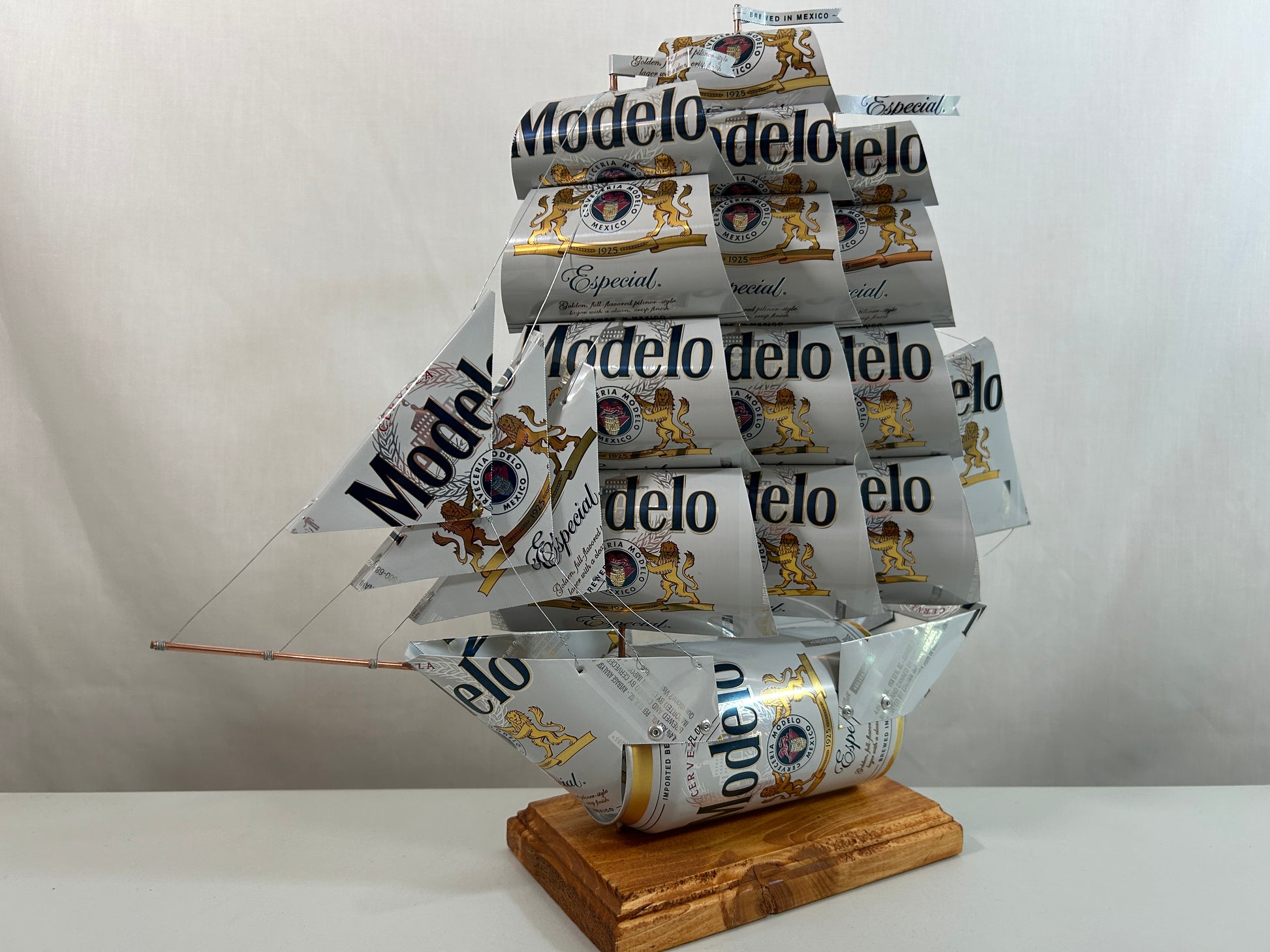 Modelo Especial Beer Can Ship