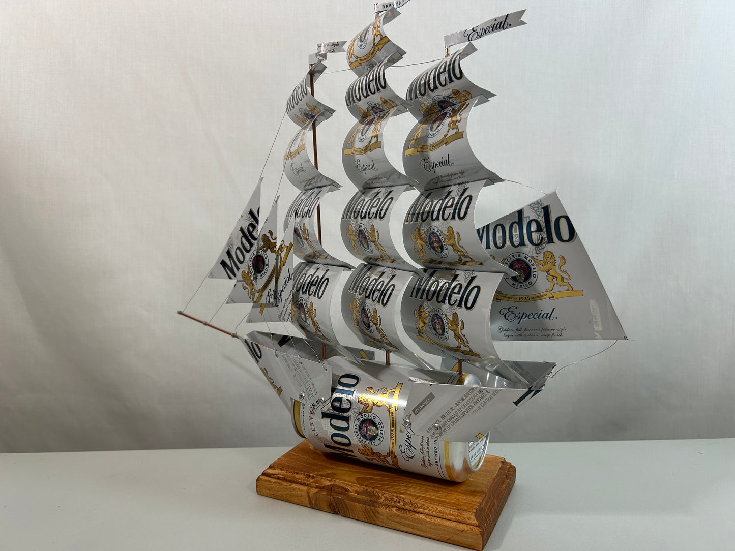 Modelo Especial Beer Can Ship
