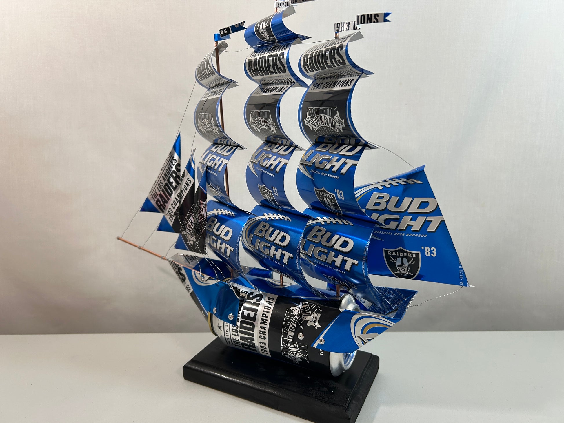 Los Angeles Raiders 1983 Champions Super Bowl XVIII Beer Can Ship