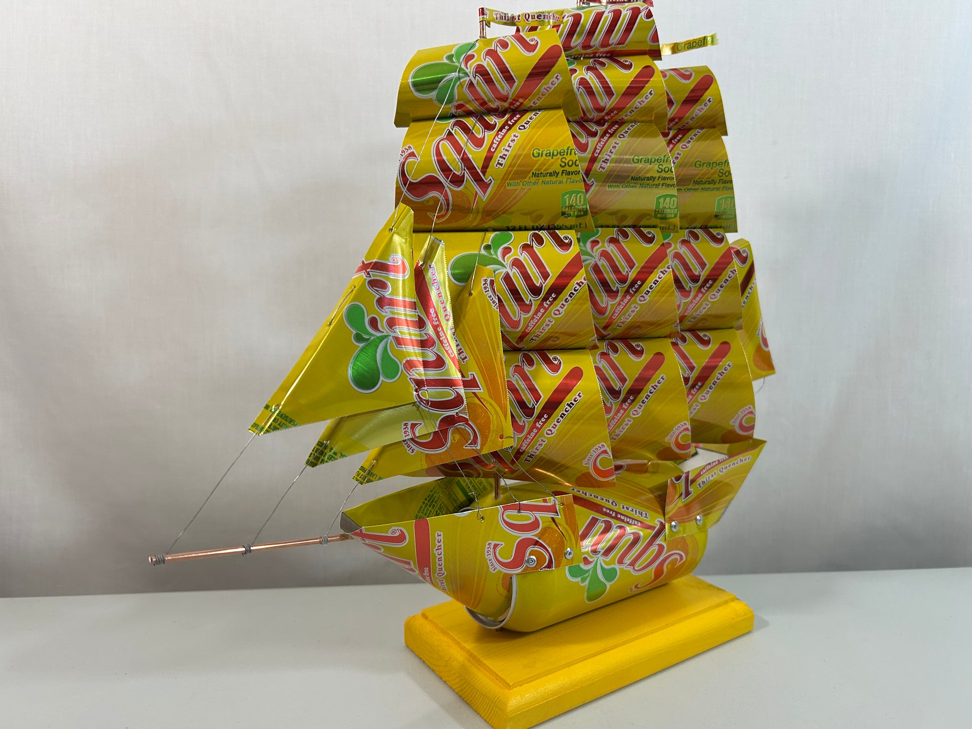 Squirt Grapefruit Soda Can Ship