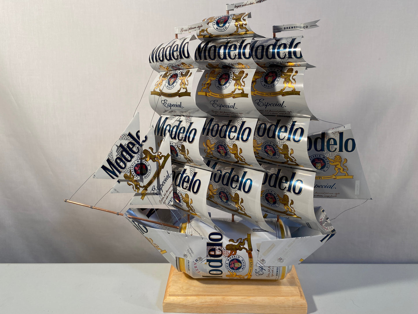 Modelo Especial Beer Can Ship