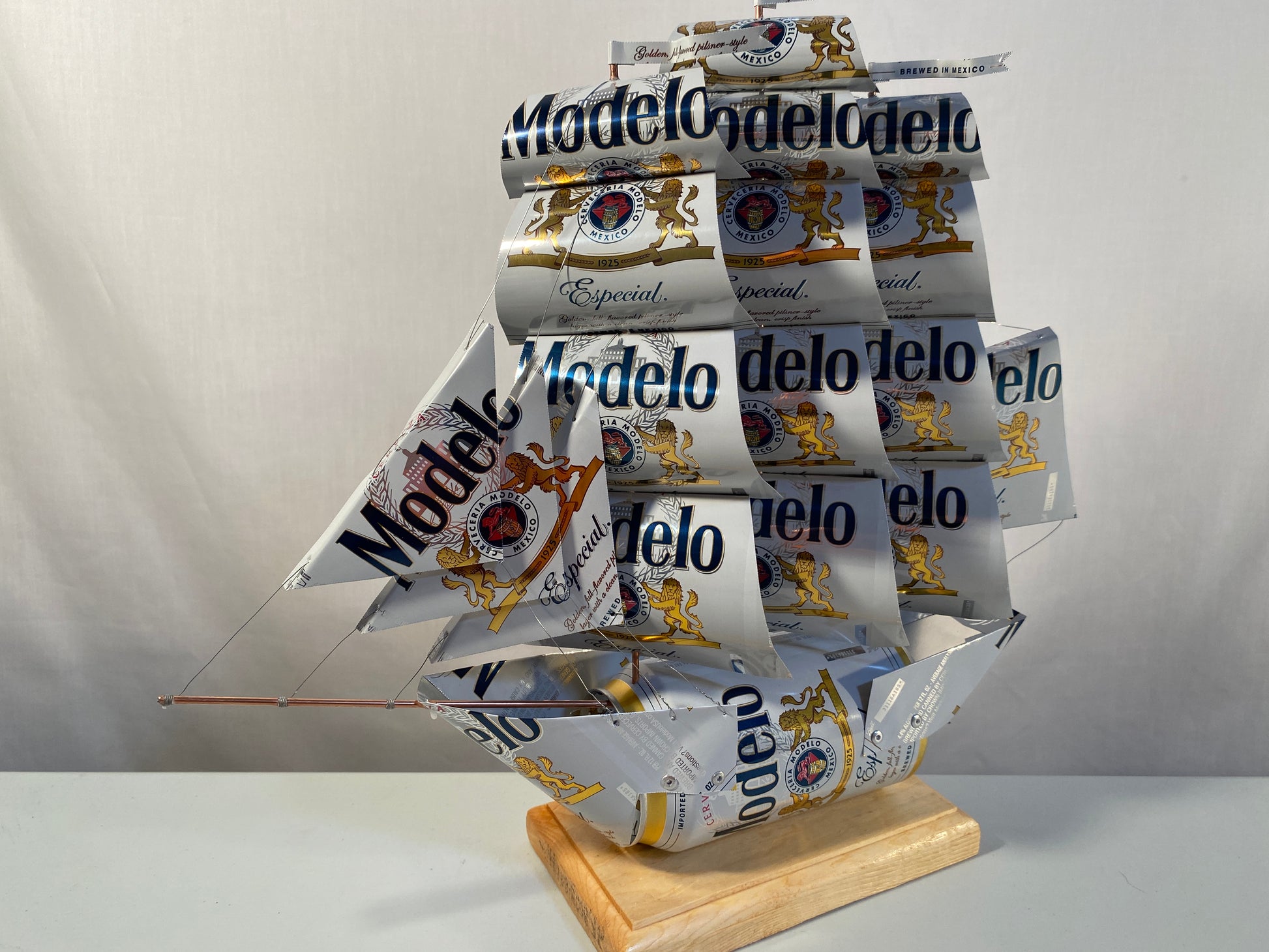 Modelo Especial Beer Can Ship