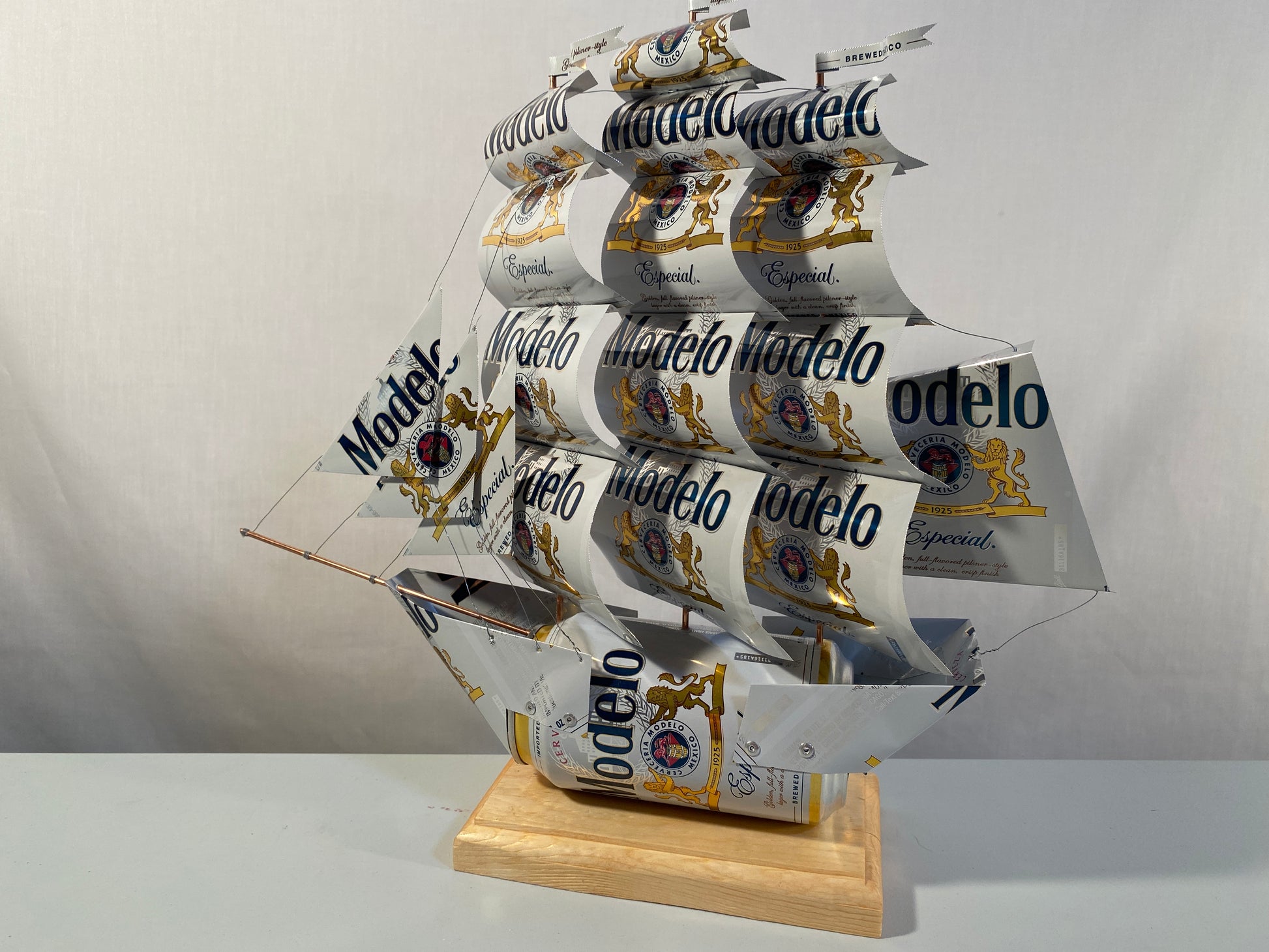 Modelo Especial Beer Can Ship