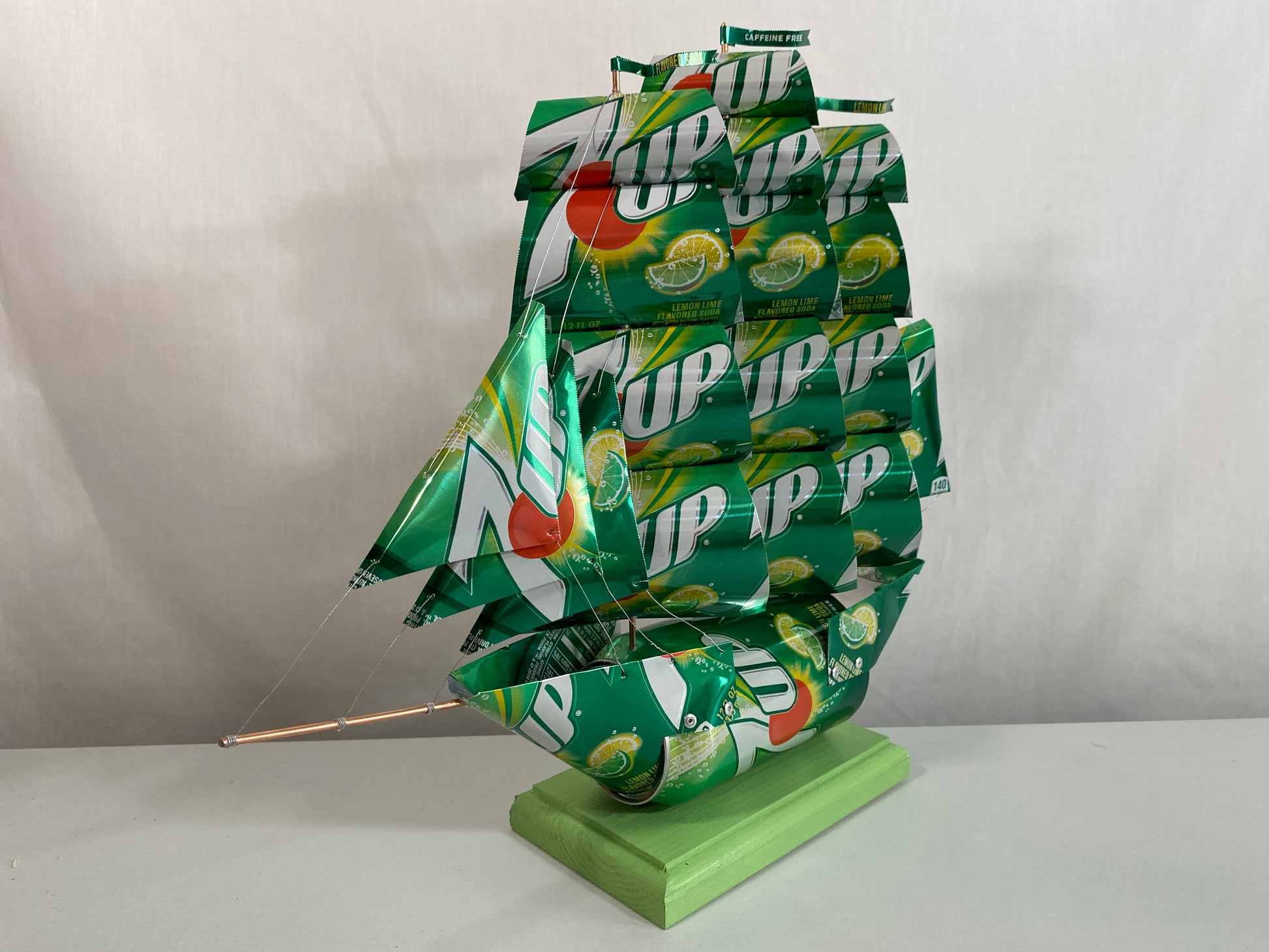 7UP Soda Can Ship
