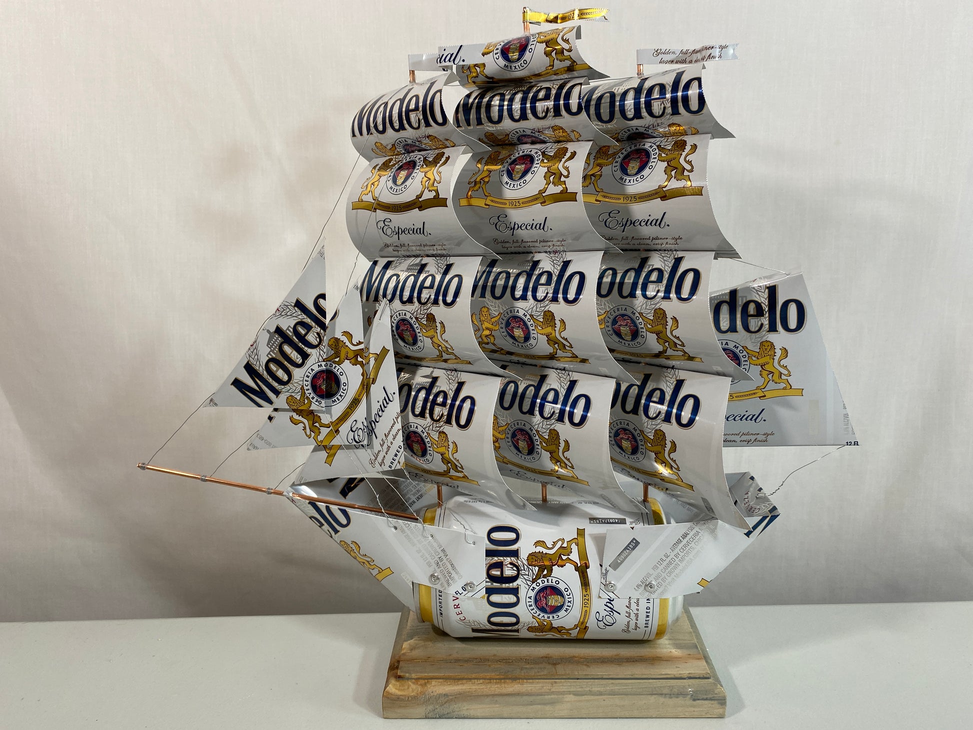 Modelo Especial Beer Can Ship