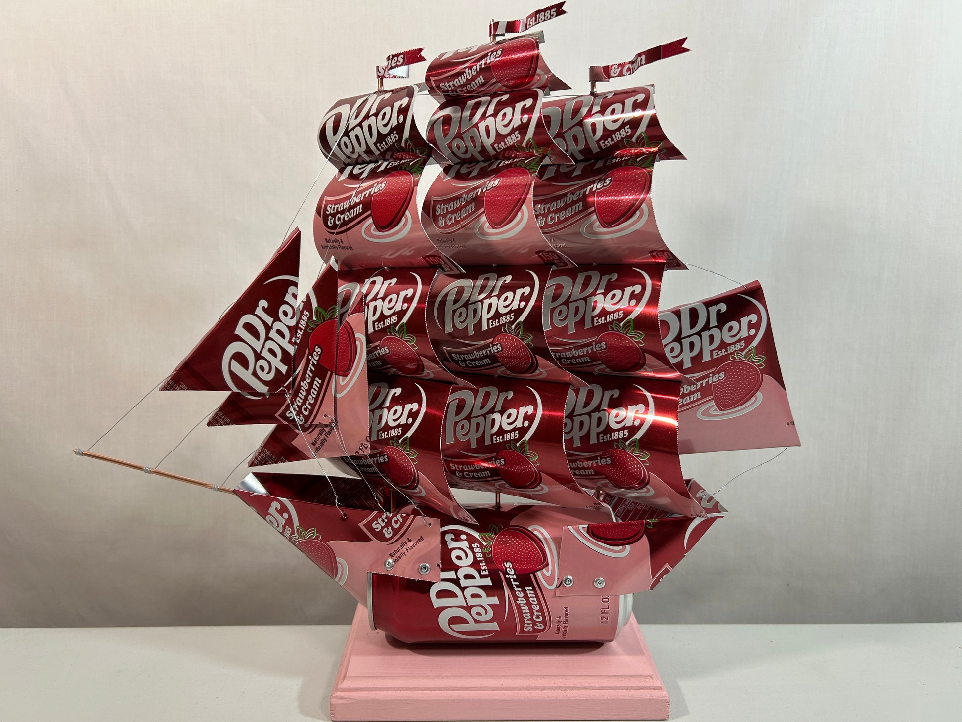 Dr Pepper Strawberries & Cream Soda Can Ship