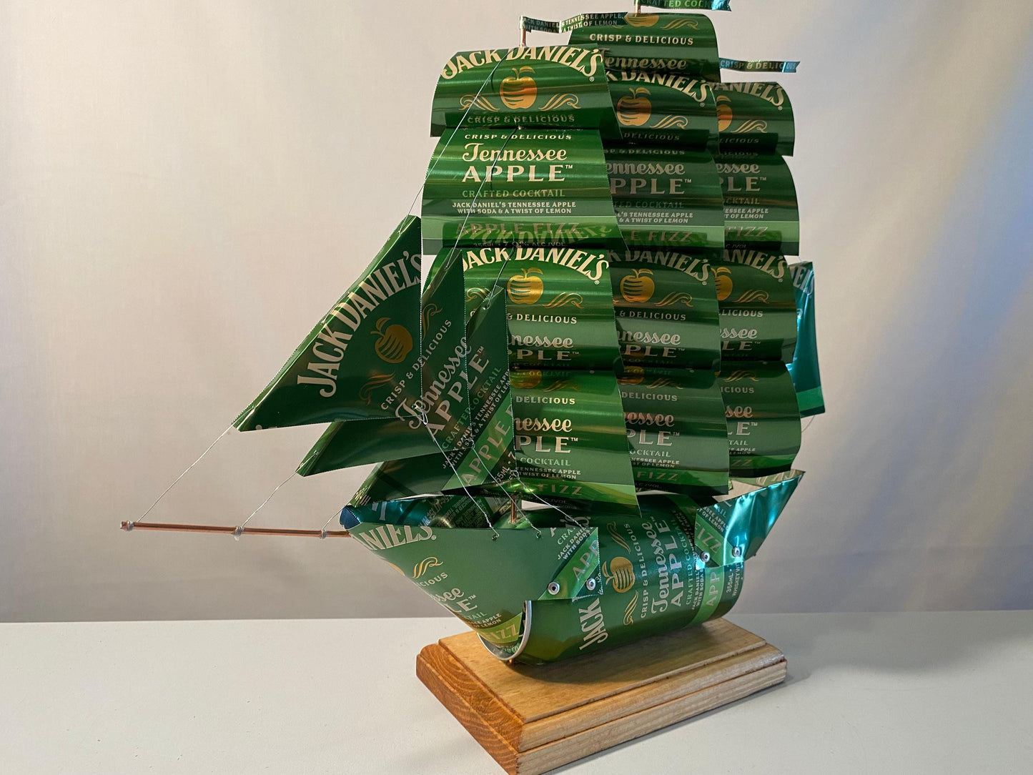 Jack Daniel&#39;s Tennessee Apple Can Ship
