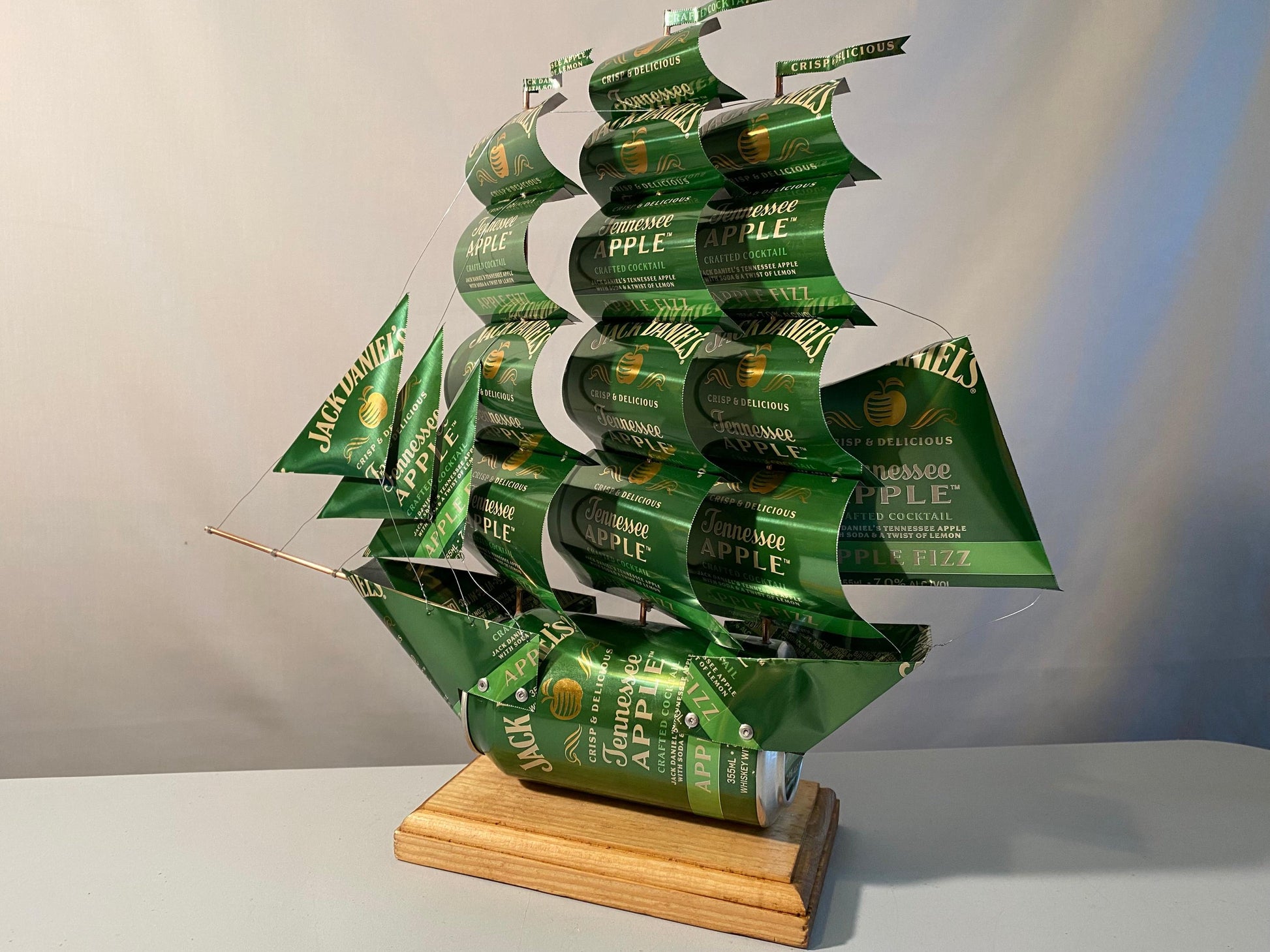 Jack Daniel&#39;s Tennessee Apple Can Ship