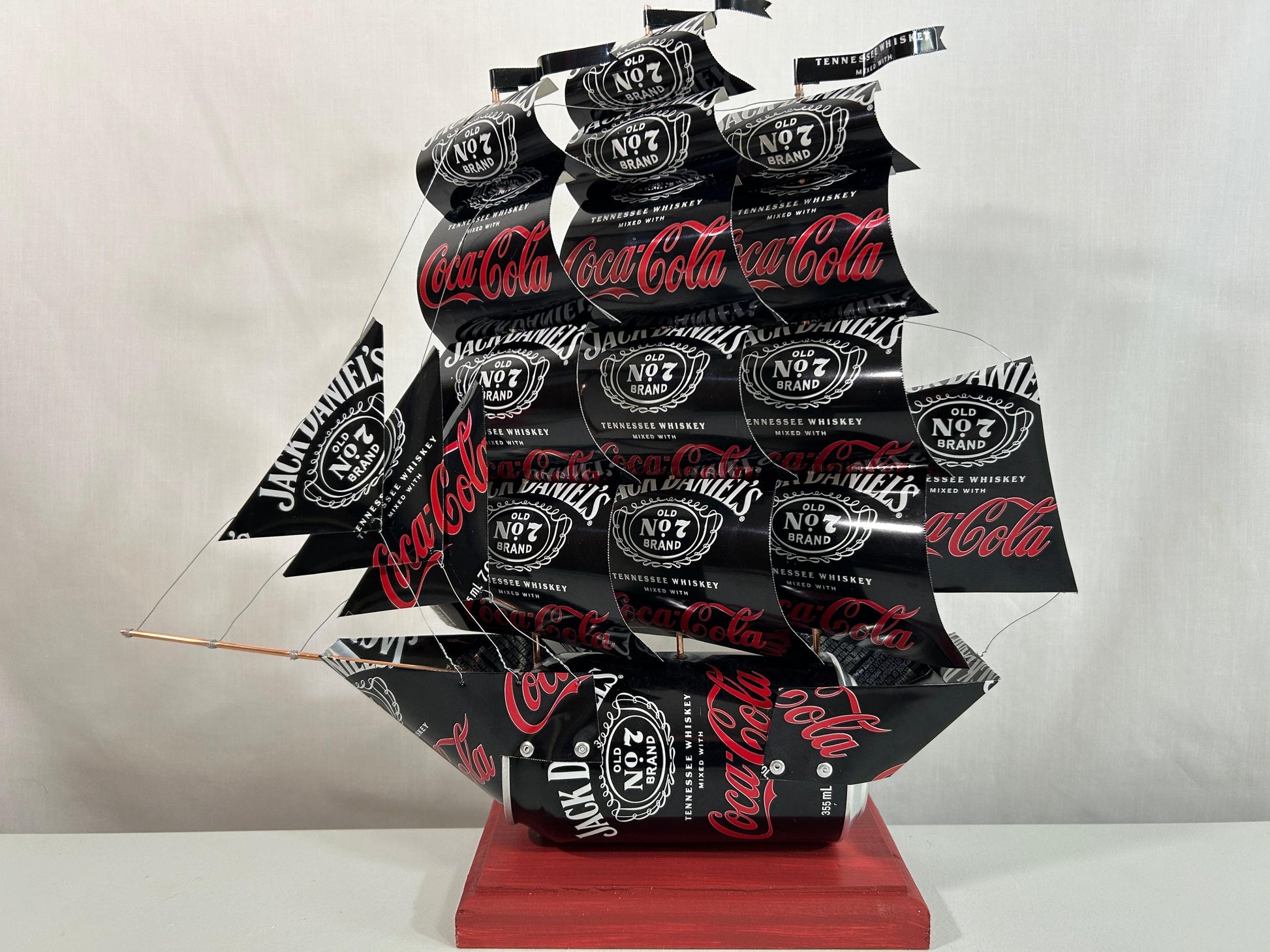 Jack Daniel&#39;s Coca-Cola Can Ship
